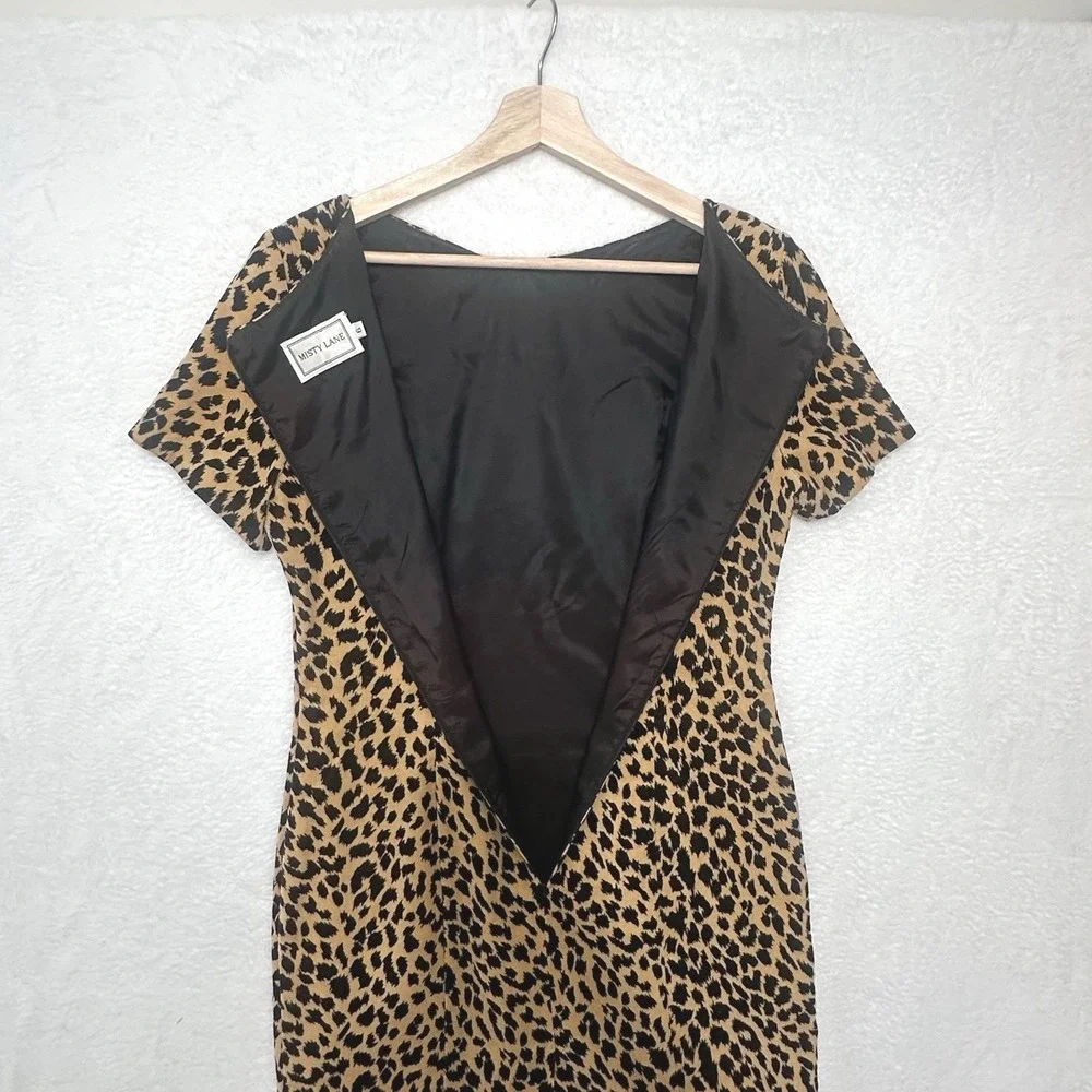 Leopard Print Velvet Sheath Dress Women's Size 6 Vintage Made in USA Glam Retro - Picture 2 of 10
